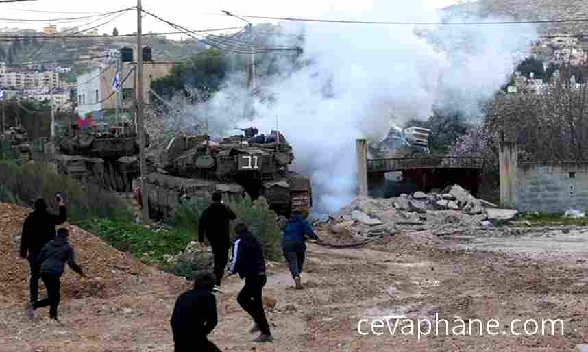 İsrail Ordusu, Batı Şeria'ya Tanklarla Girdi: Cenin Mülteci Kampı'na Baskın