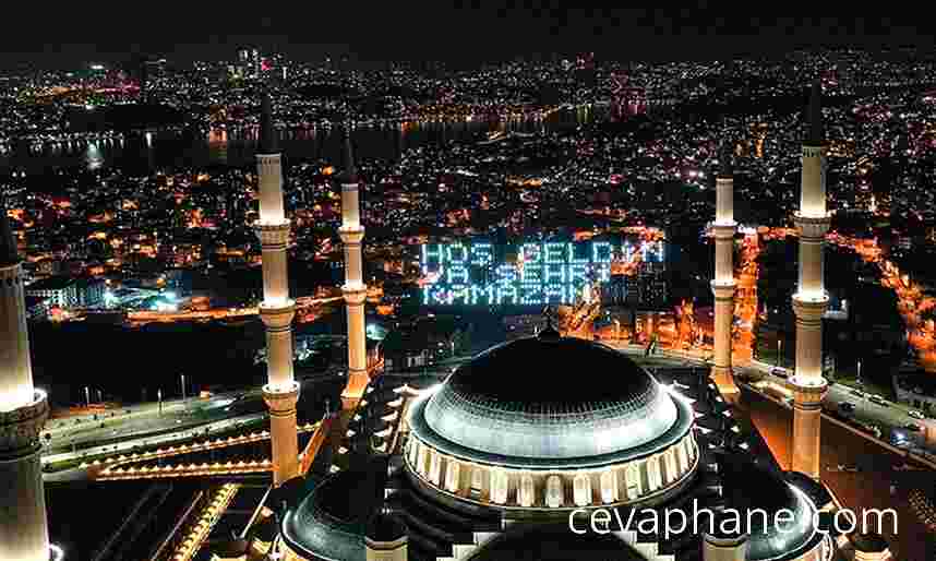 Ramazan'ın İlk İftarı Iğdır'da Açıldı: Türkiye'de Ramazan Heyecanı Başladı!