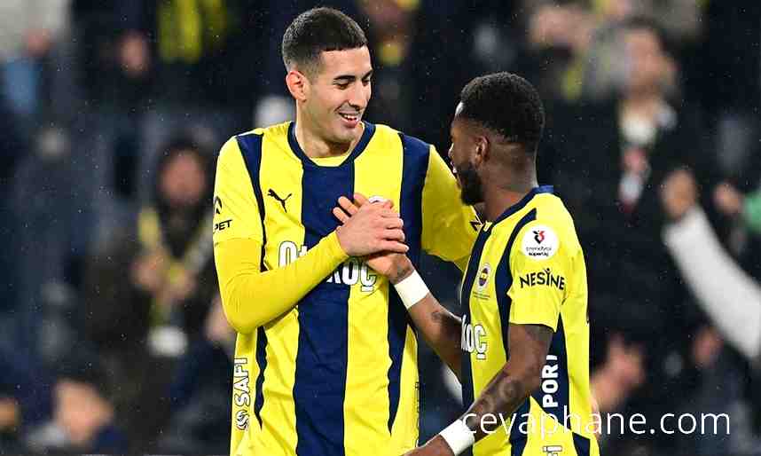 Fenerbahçe Liderlik Koltuğuna Yerleşti: Antalya'yı 3-0 Mağlup Etti