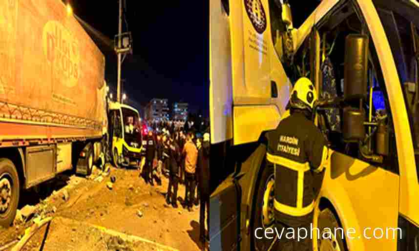 Nusaybin'de Tır ve Minibüs Çarpıştı: 4 Yaralı