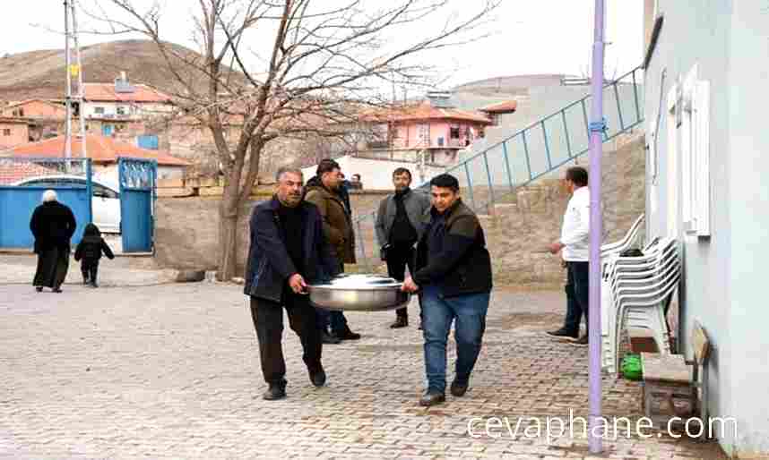 Yozgat'ta 5 Yıllık Gelenek: Topaç Köyü'nde Tek İftar Sofrası