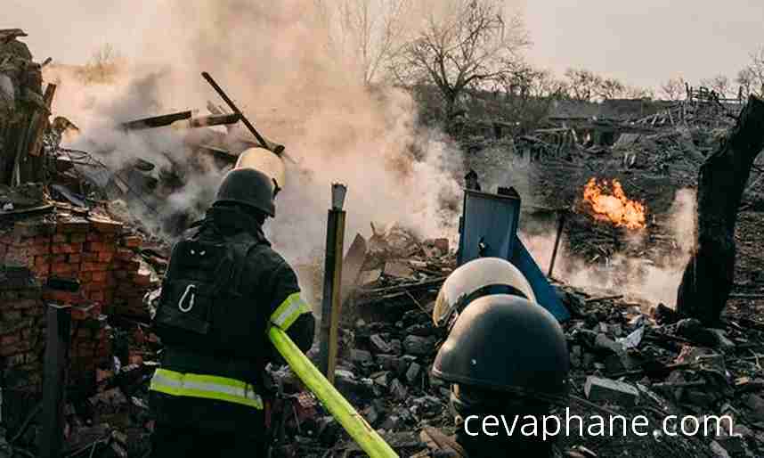 Zelenski'den Rusya Açıklaması: Son Bir Haftada 1200 Güdümlü Bomba ve Füze Saldırısı