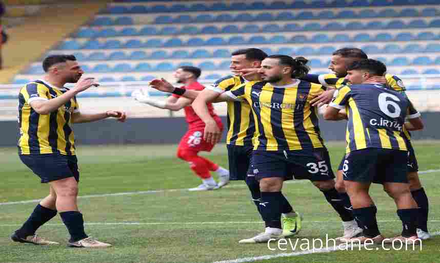 Bucaspor 1928'de Play-Off Hayalleri Zorlaşıyor: Düşüş Devam Ediyor