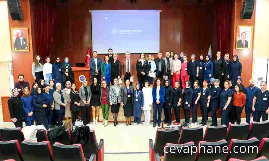 Hemşirelik Eğitiminde Rehberlik: Rehber Hemşirelik Sempozyumu